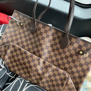 Louis Vuitton Damier Neverfull MM
